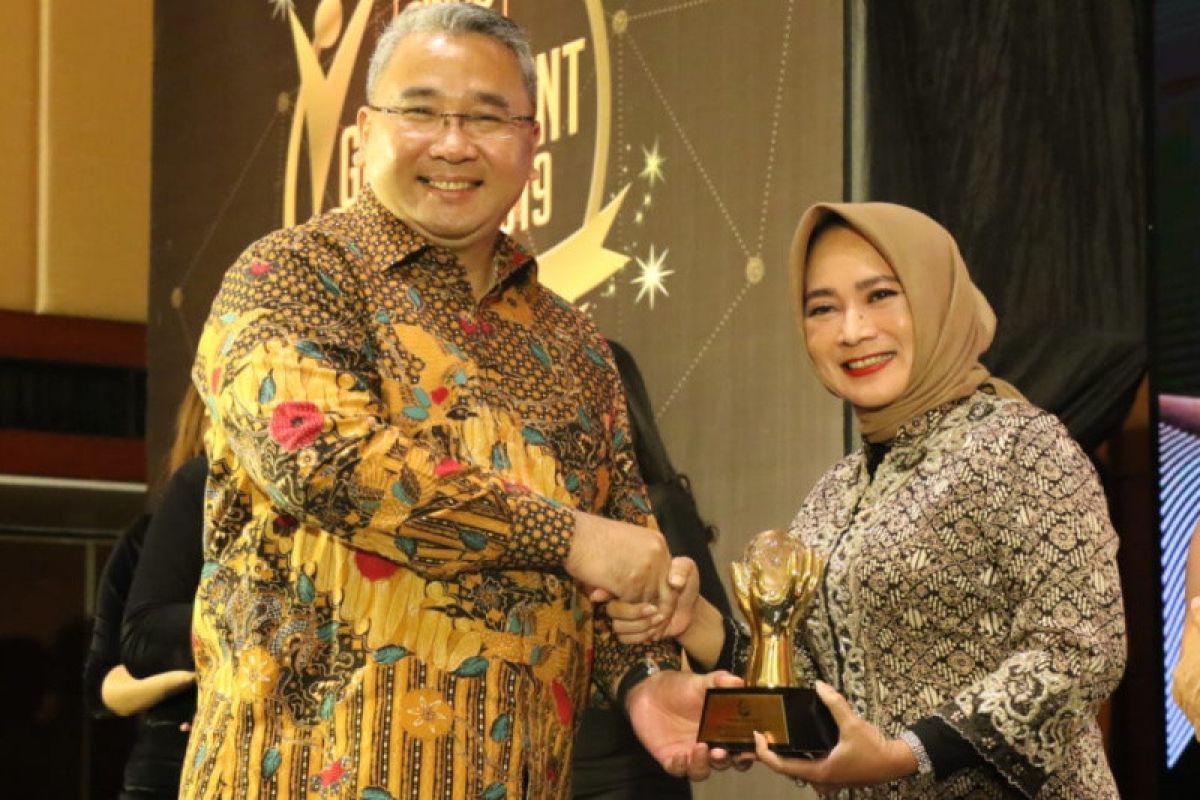 Gubernur Jateng diganjar penghargaan Pemimpin Inovatif Indonesia