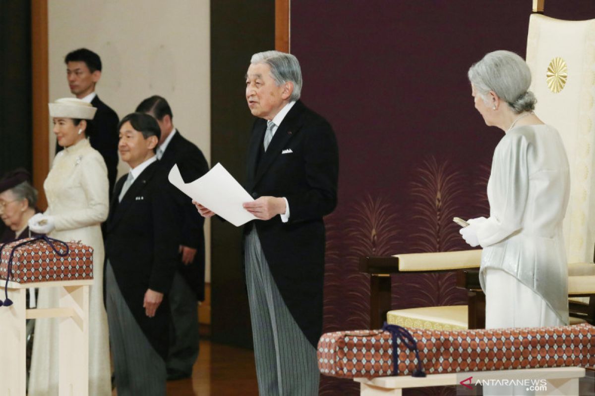 Mantan kaisar Jepang Akihito alami sebentar tak sadar tapi pulih