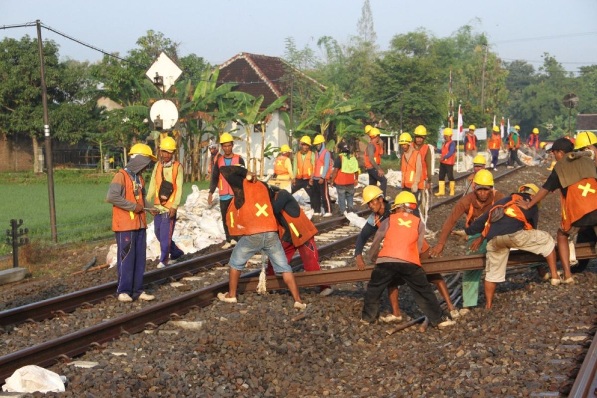 Jalur ganda kereta api Nganjuk-Babadan resmi beroperasi