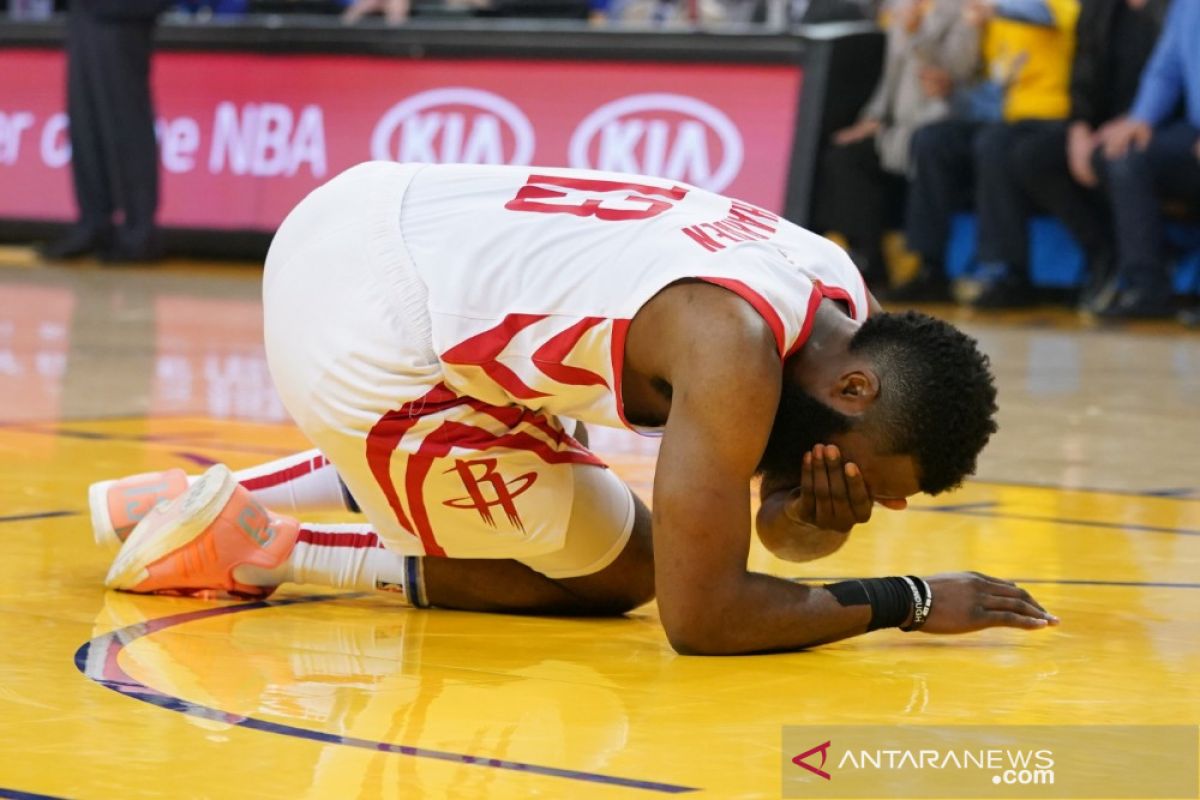 Rockets kalah lagi lawan Warriors, mata Harden berdarah