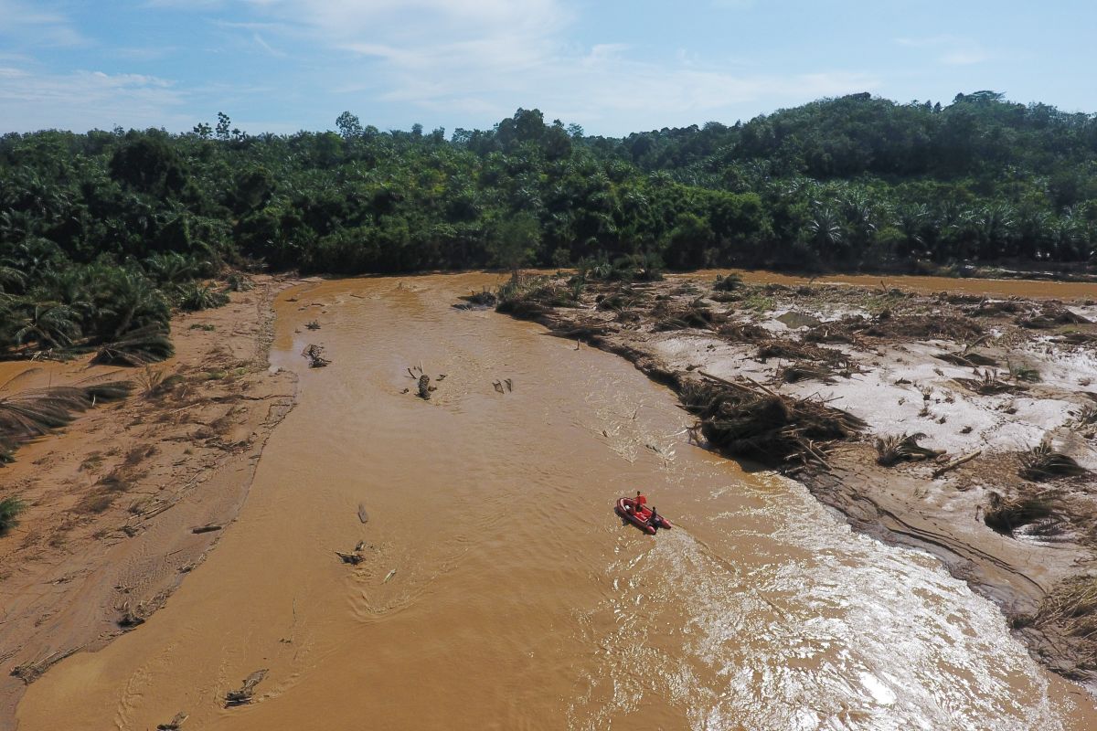 Bengkulu cek kondisi sungai usai tanggap darurat banjir