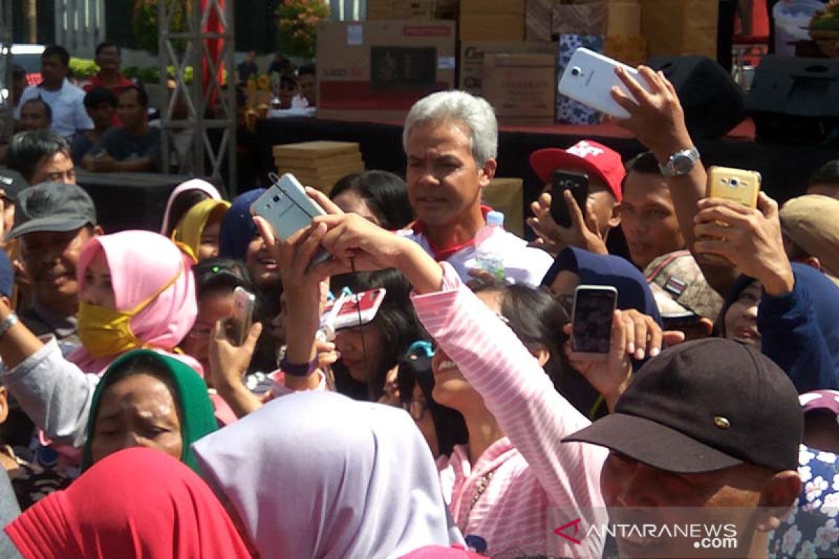 Ganjar dorong buruh menjadi raja sehari saat "May Day"