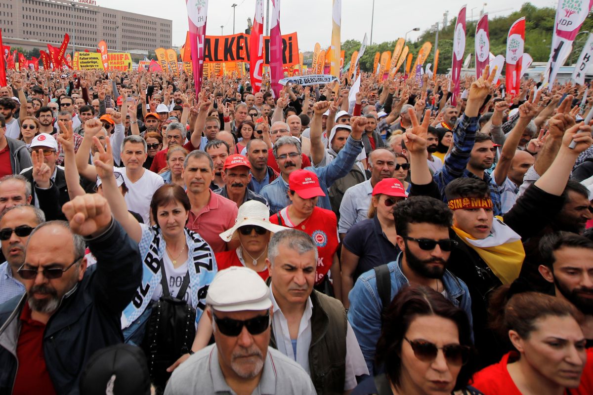 Ratusan demonstran ditangkap dalam peringatan Hari Buruh di Turki