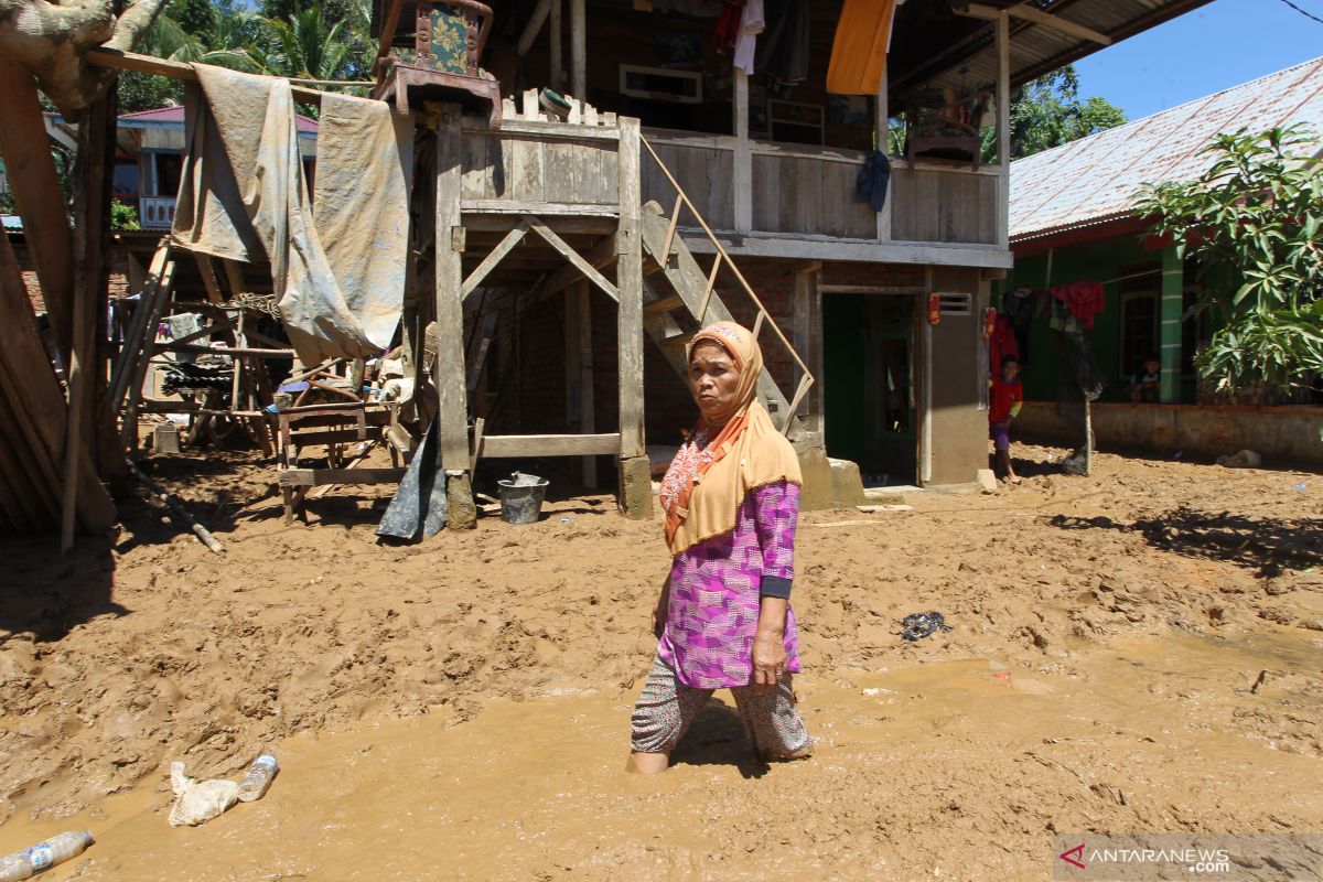 Cerita Rahuda selamat dari longsor Gunung Bungkuk