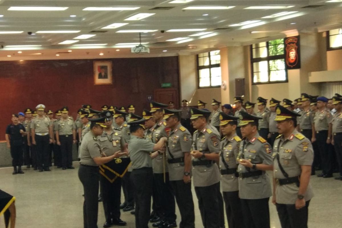 Kapolri pimpin sertijab sejumlah kapolda di gedung Mabes Polri