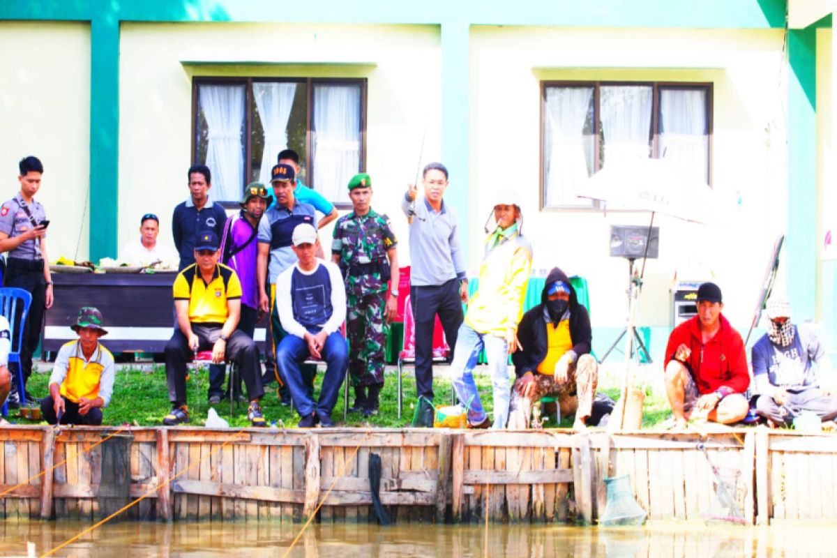 Kodim 1005 Marabahan holds fishing competition