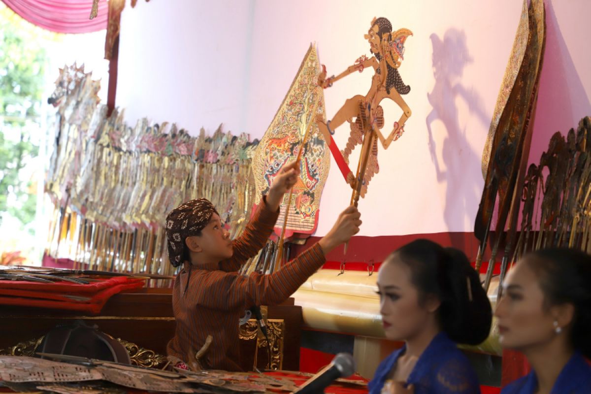 Kampung Pancasila kenalkan nilai Pancasila lewat wayang kulit