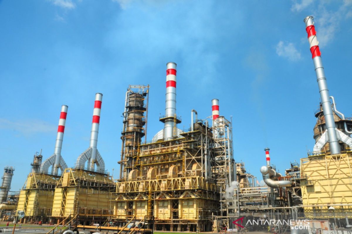 Pertamina's crude imports decline 35 percent