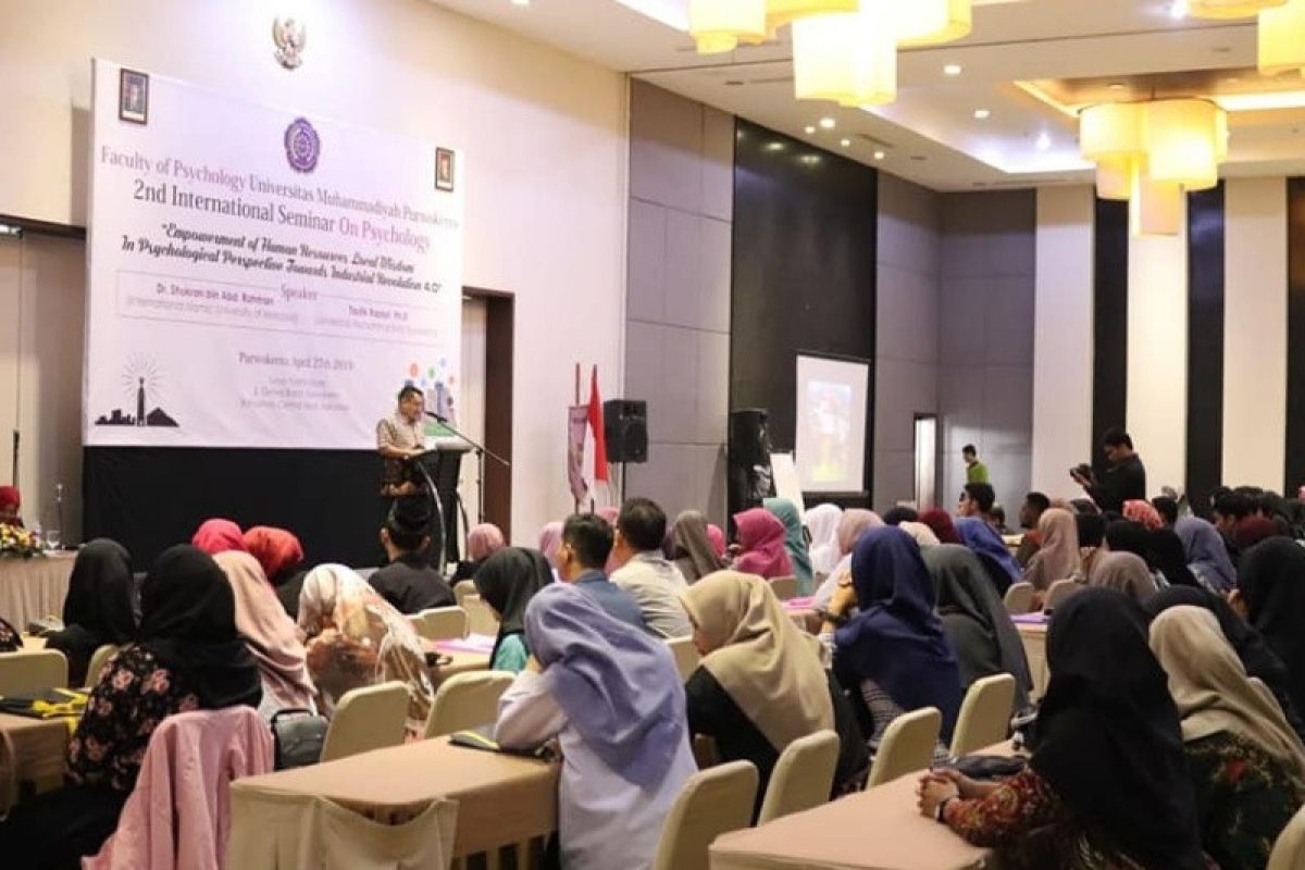 Tingkatkan wawasan mahasiswa, Fakultas Psikologi UMP menggelar seminar internasional