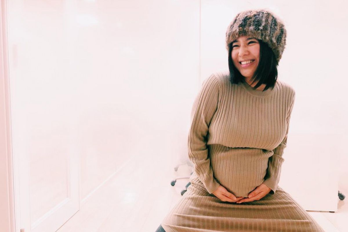 Lewat online streaming, Aktris Aoi Sora umumkan kelahiran anak