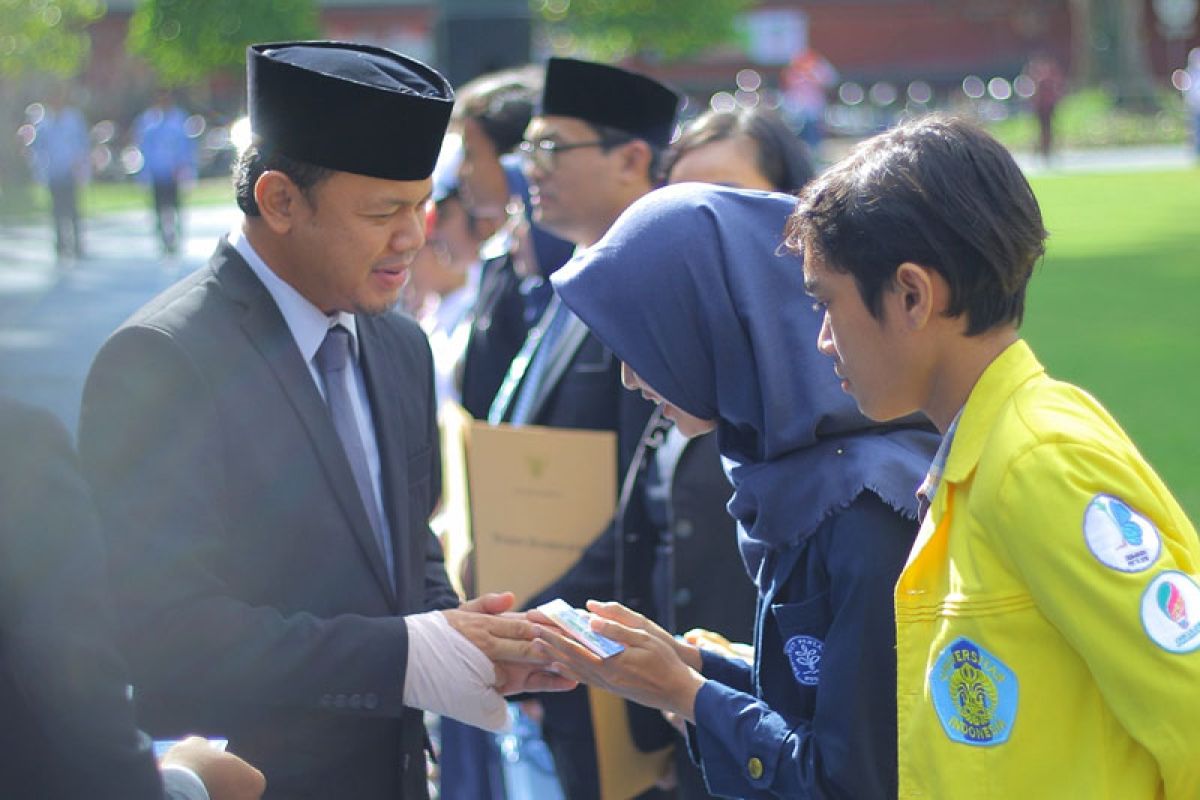 Guru harus jadi teladan