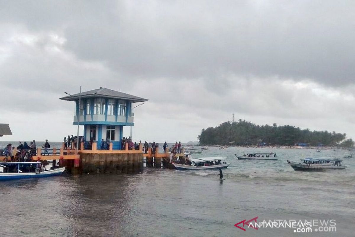 Pesisir Selatan will build new bridge as supporting  Carocok Beach