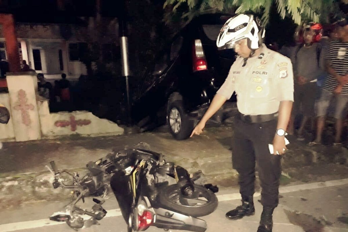 Tertabrak minibus pengendara sepeda motor tewas, sopir diamankan polisi