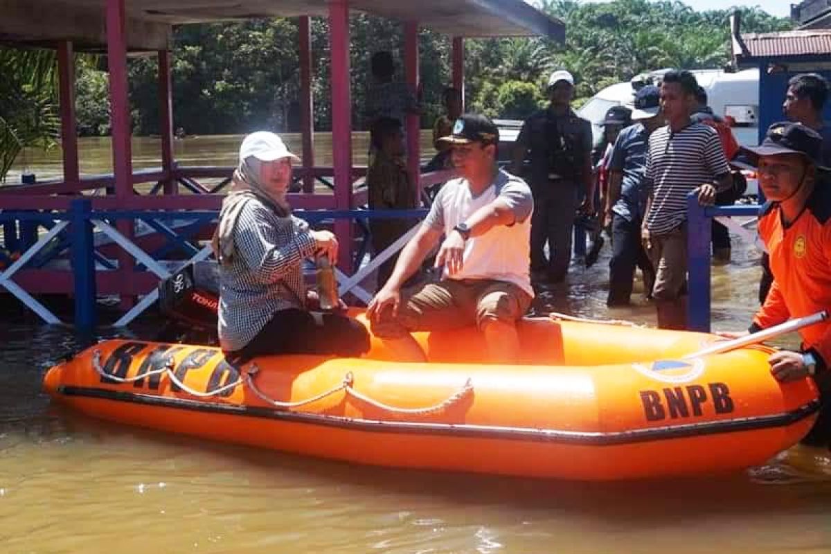 Bupati Lamandau temukan puluhan korban banjir alami gangguan kesehatan