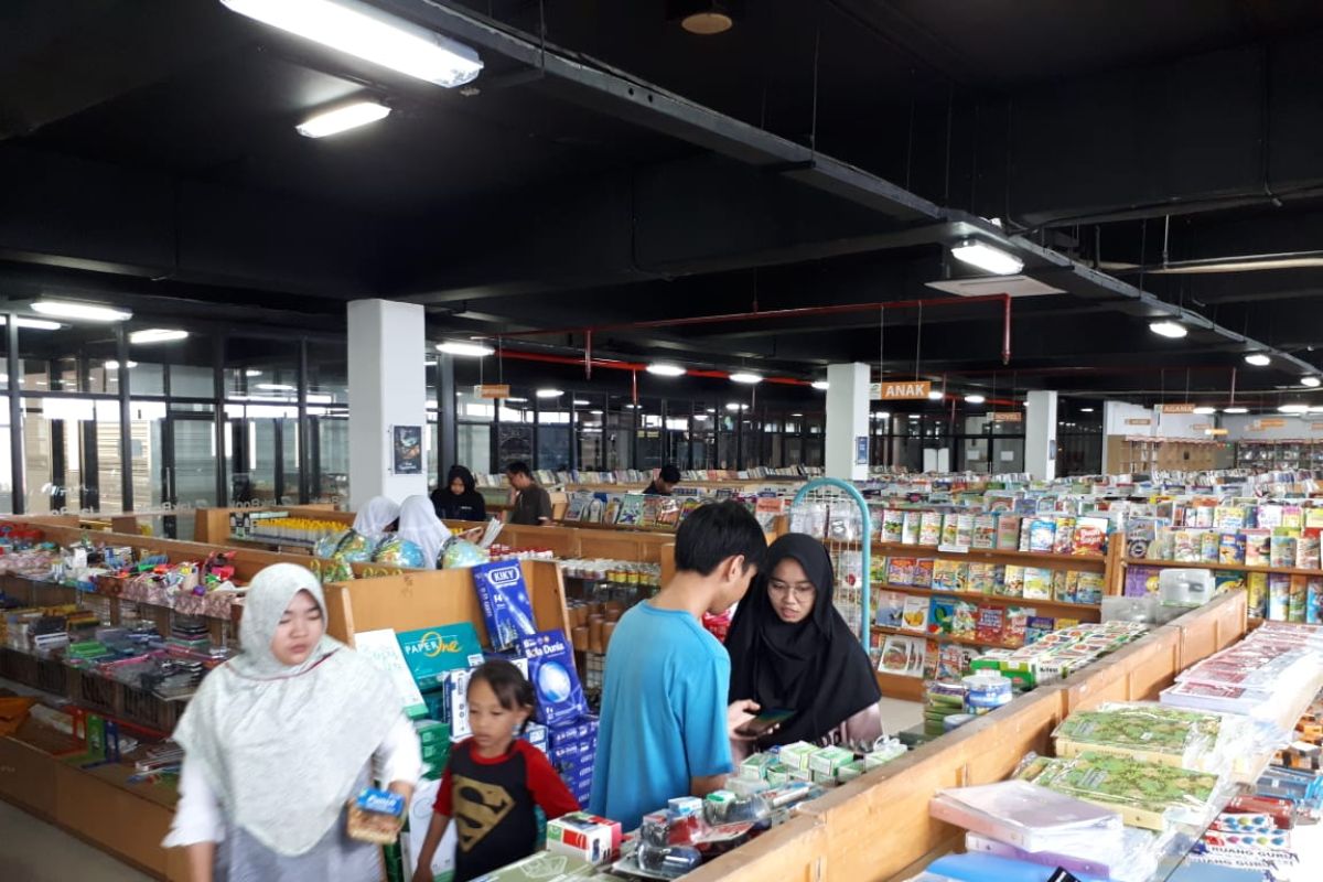 Pembangunan Jakbook Pasar Klender ditargetkan rampung September