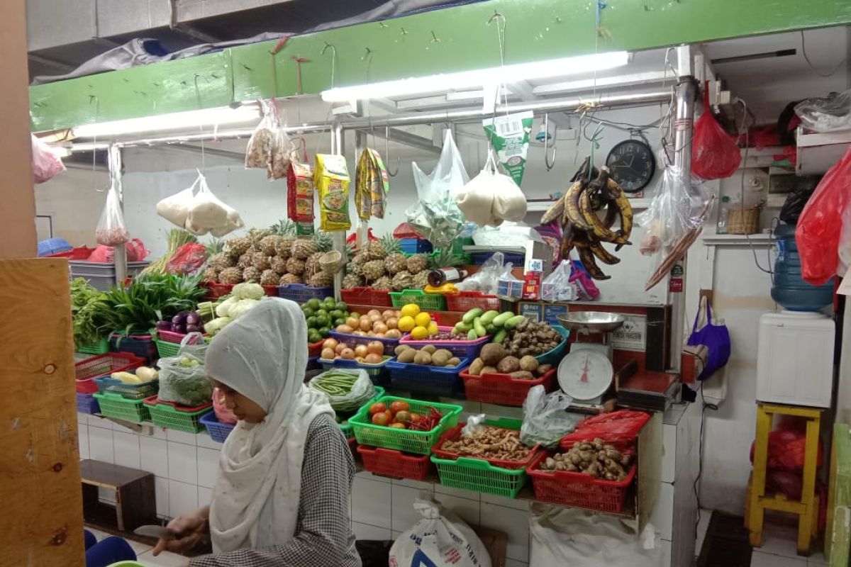 Harga bumbu dapur di Pasar Cikini naik 50 persen jelang puasa