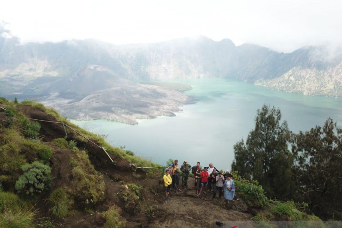 Jalur pendakian Gunung Rinjani dibuka pertengahan Mei