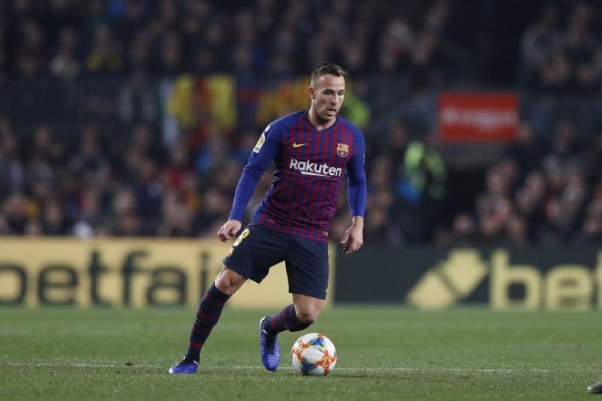 Rumah gelandang Barca  Arthur Melo dirampok saat melawan  Liverpool