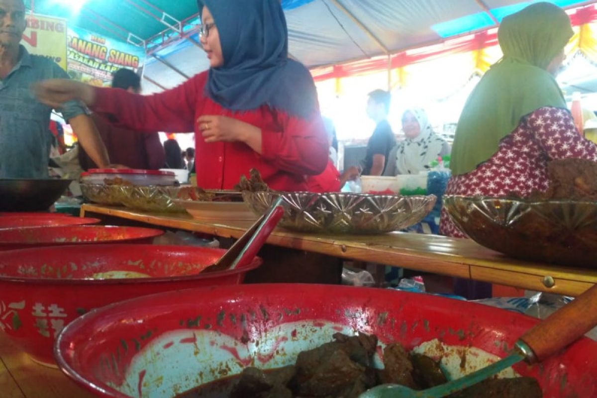 Pemkot Padang siapkan 60 pedagang jajanan berbuka puasa