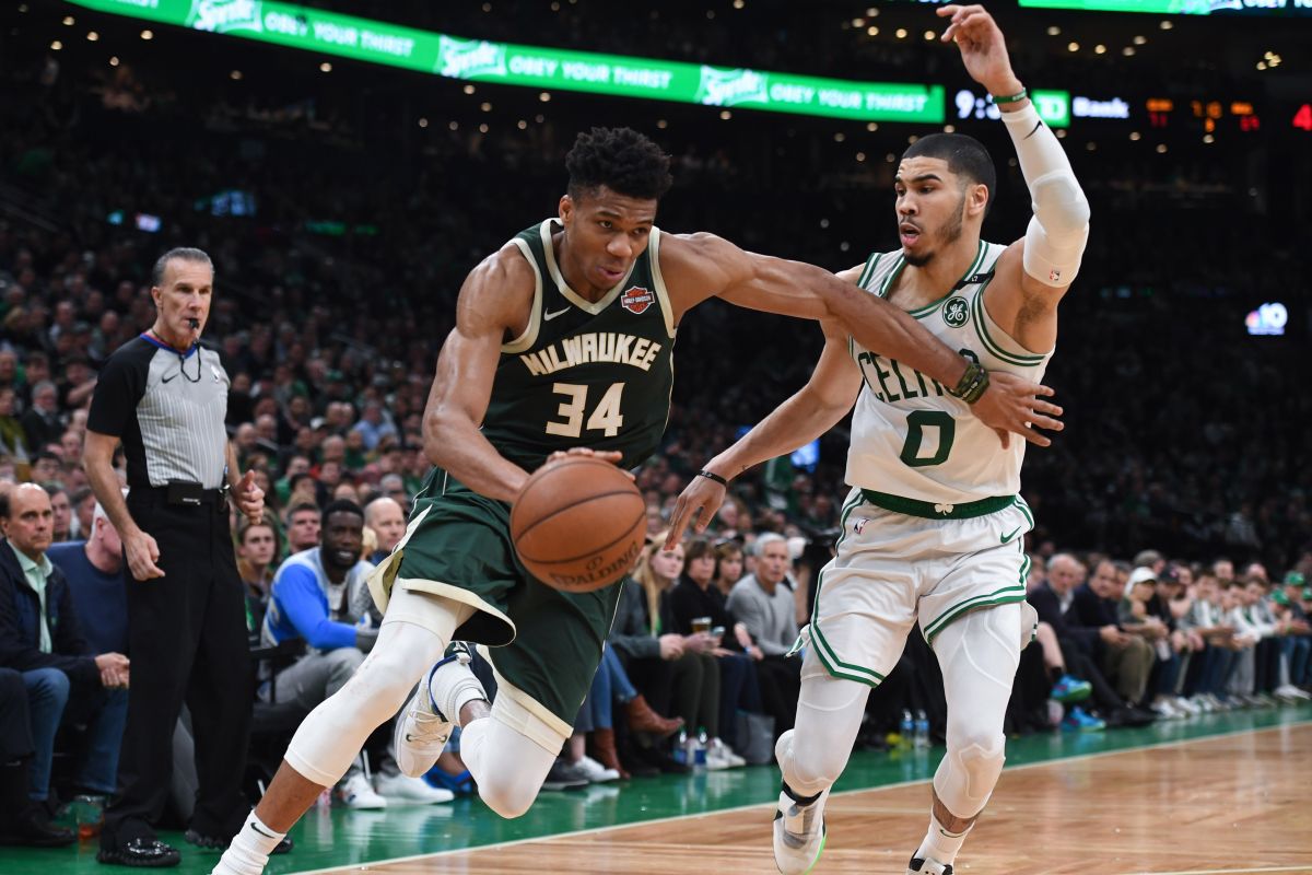 Antetokounmpo antar Bucks  memimpin 2-1 atas Celtics
