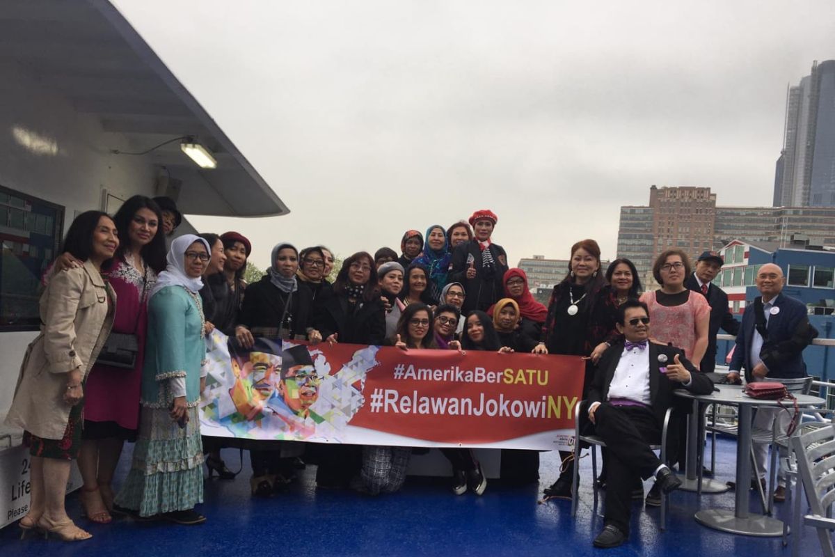 Jokowi's volunteers in New York offer thanksgiving