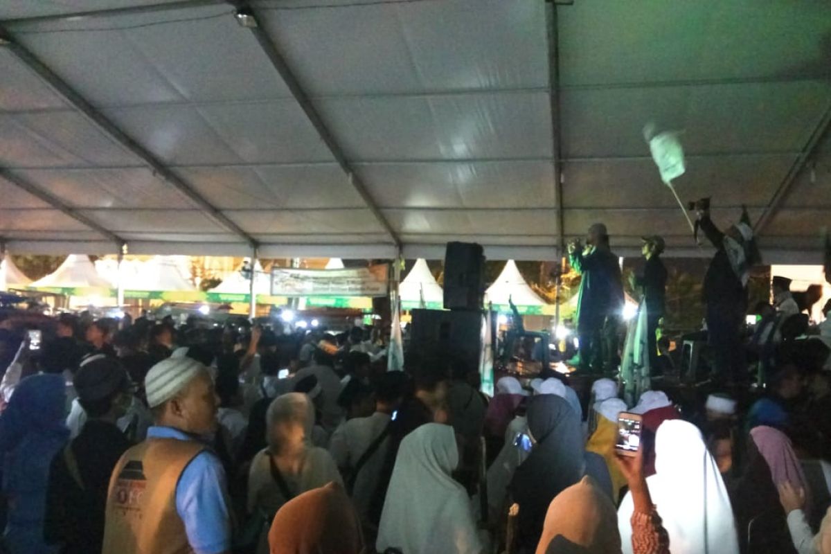 Ribuan Umat Muslim di Medan gelar pawai obor