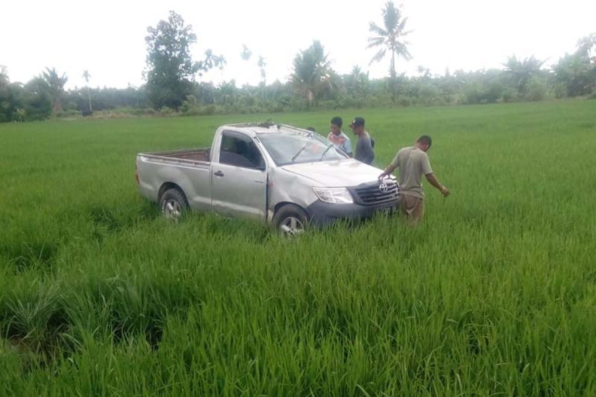 Hilux tabrak sepeda motor di Nagan Raya, ibu dan anak meninggal