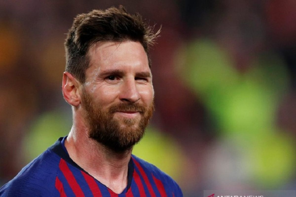 Mourinho sebut Messi 'dewa' sepak bola