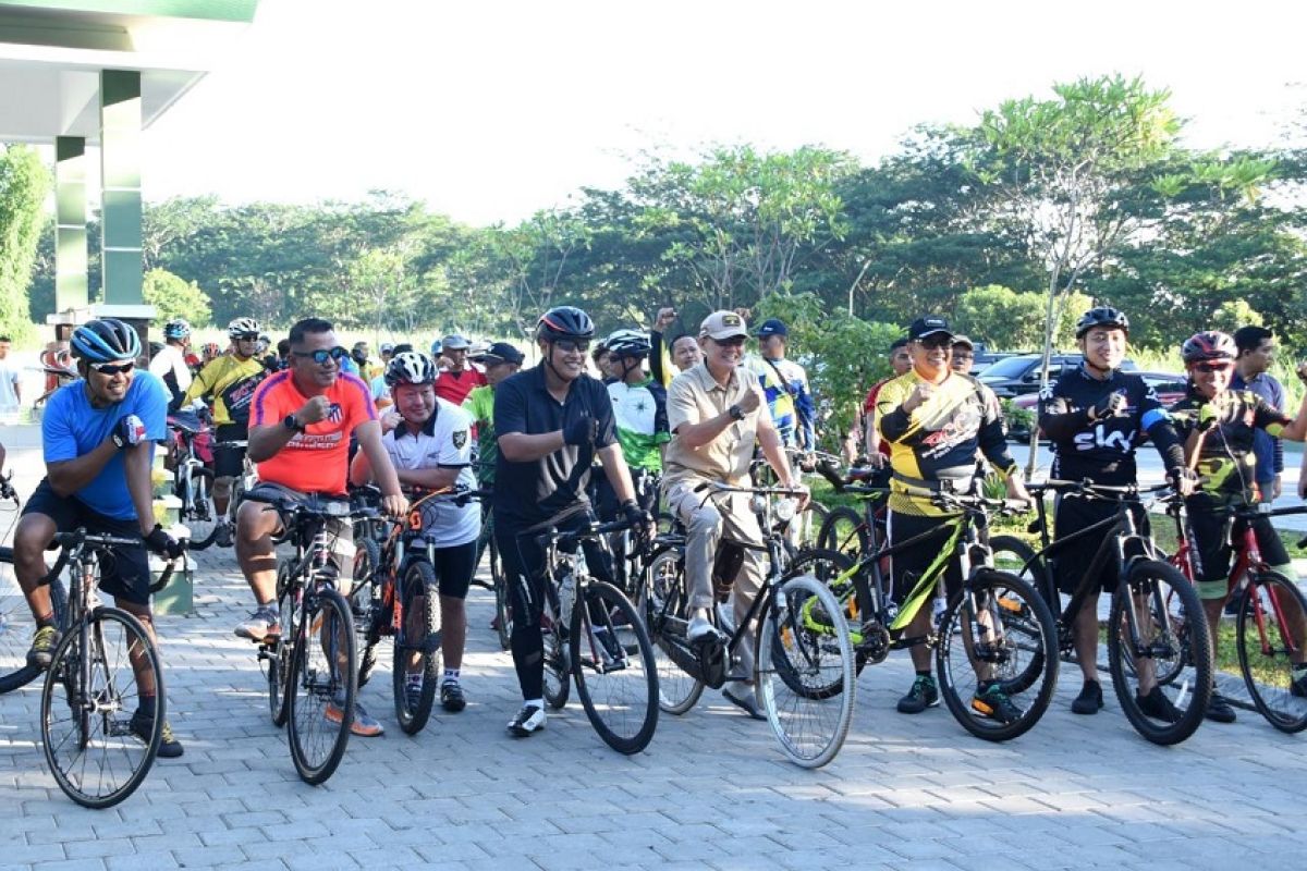 Wali Kota Kediri ajak budayakan bersepeda demi kesehatan