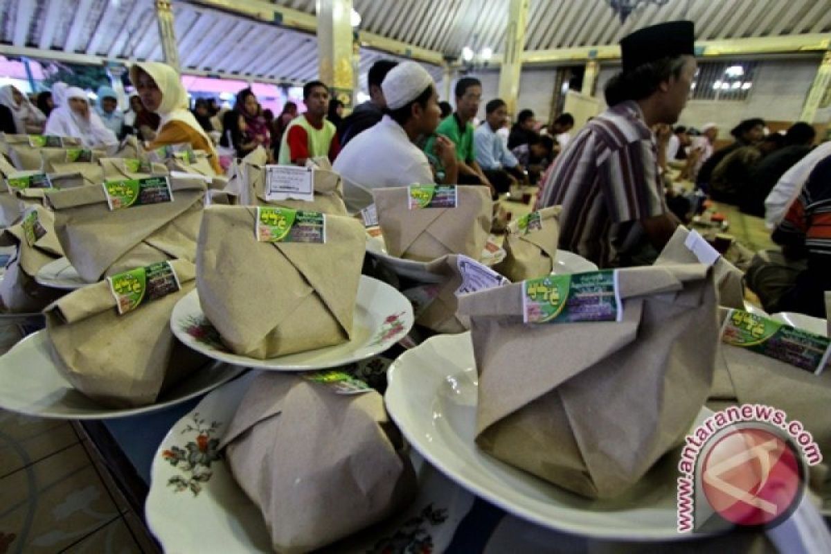 Gulai kambing takjil pembuka di Masjid Gedhe Yogyakarta