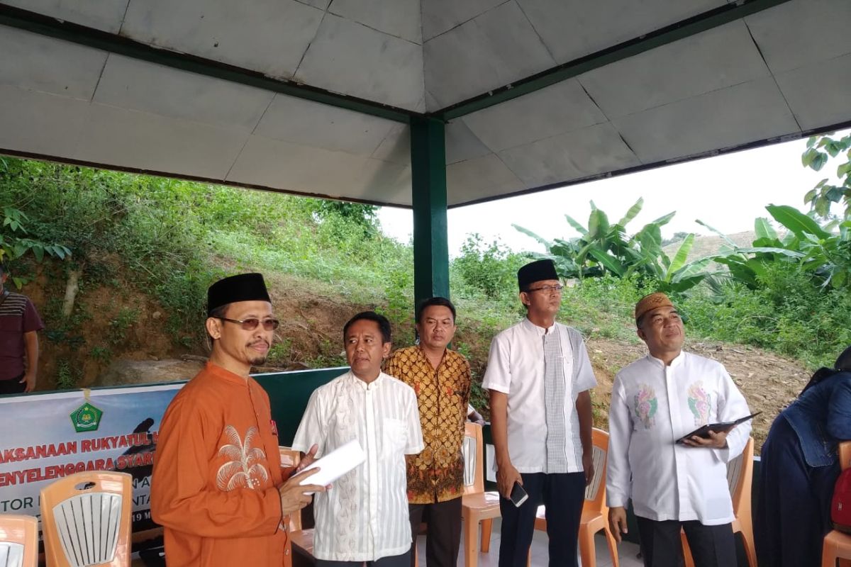 Umat Islam Gorontalo Utara shalat tarawih