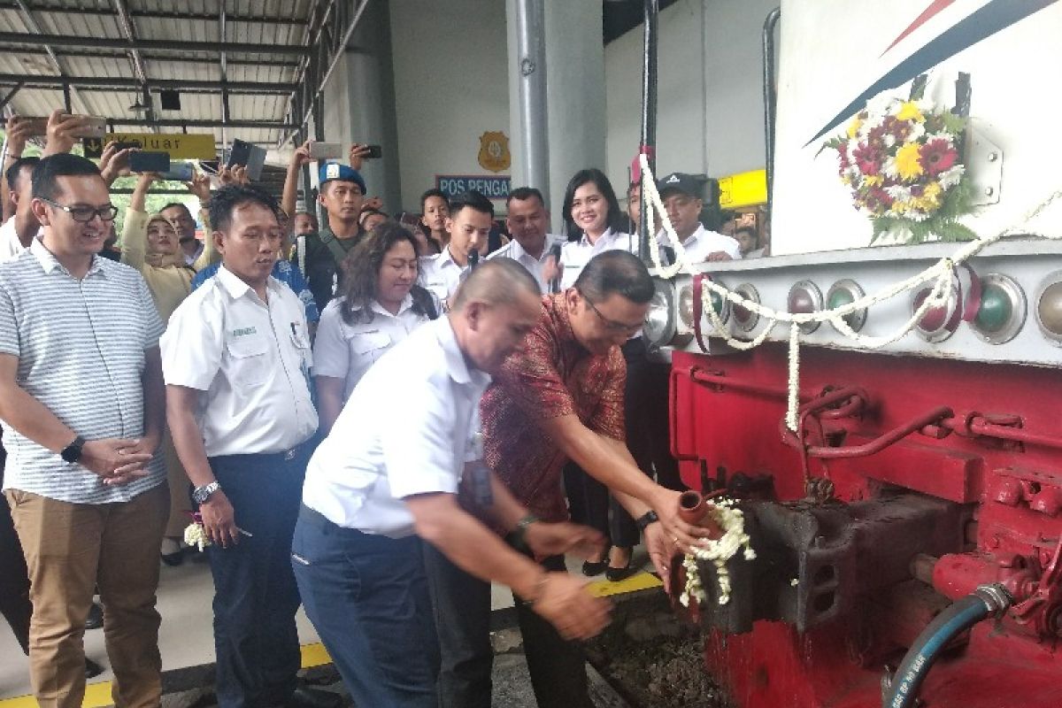 KA bisnis Dolok Martimbang  Medan - Siantar mulai beroperasi