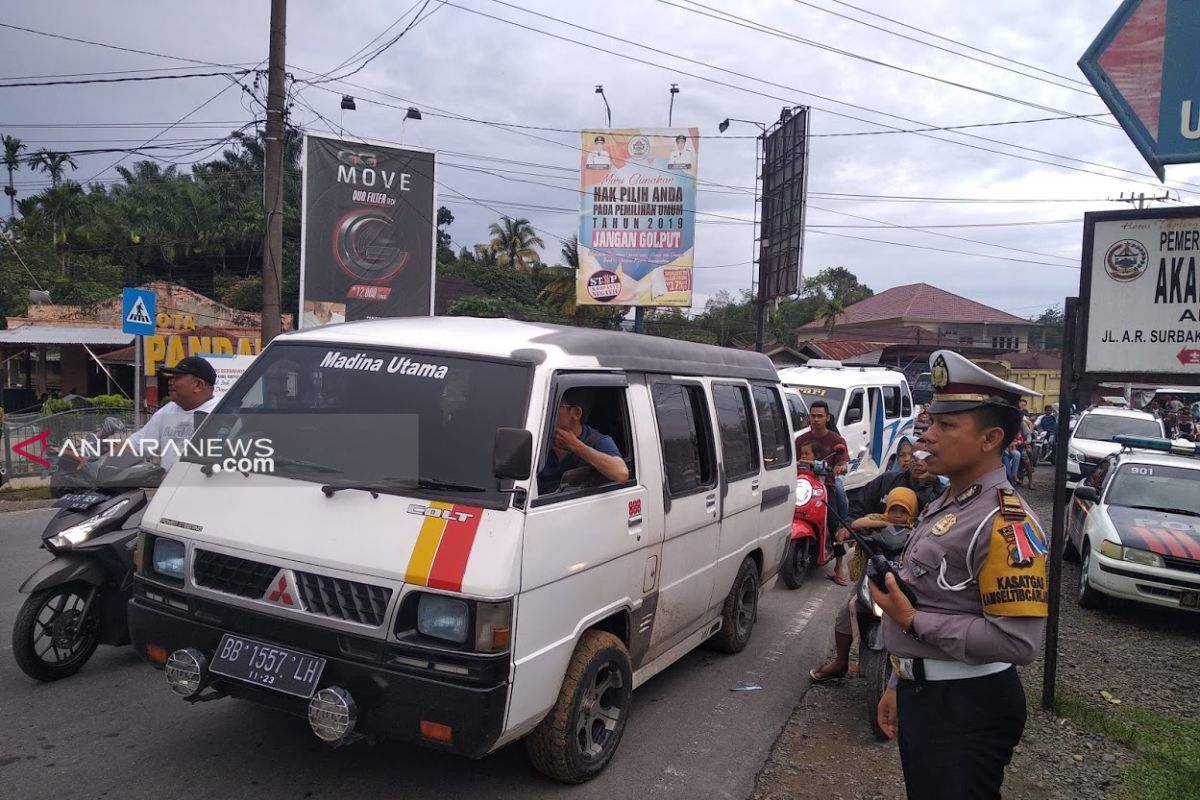 Arus lalu lintas di kawasan Balimo-limo macet, Lantas lakukan buka tutup