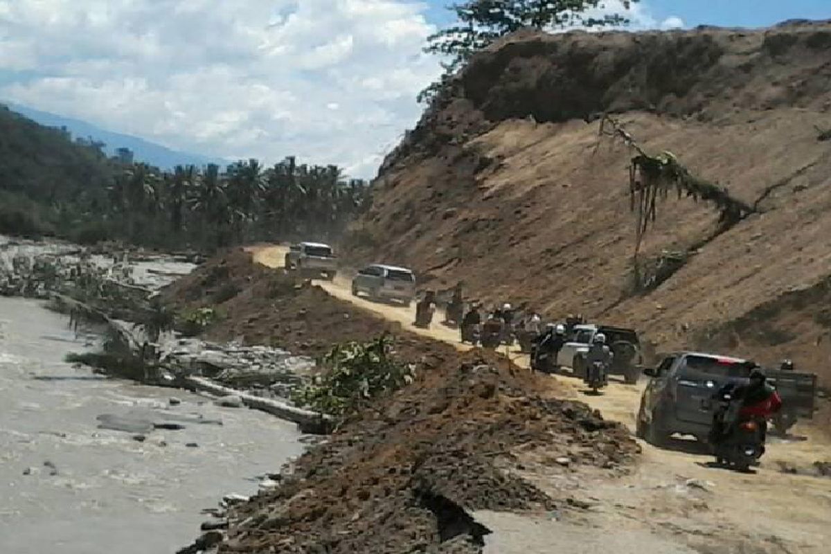 Komnas-HAM : bangun kembali jalan trans Palu-Kulawi pascabanjir Sigi