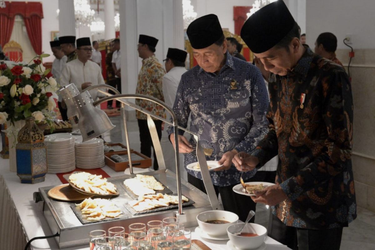 Tempe mendoan menu berbuka puasa di Istana Negara