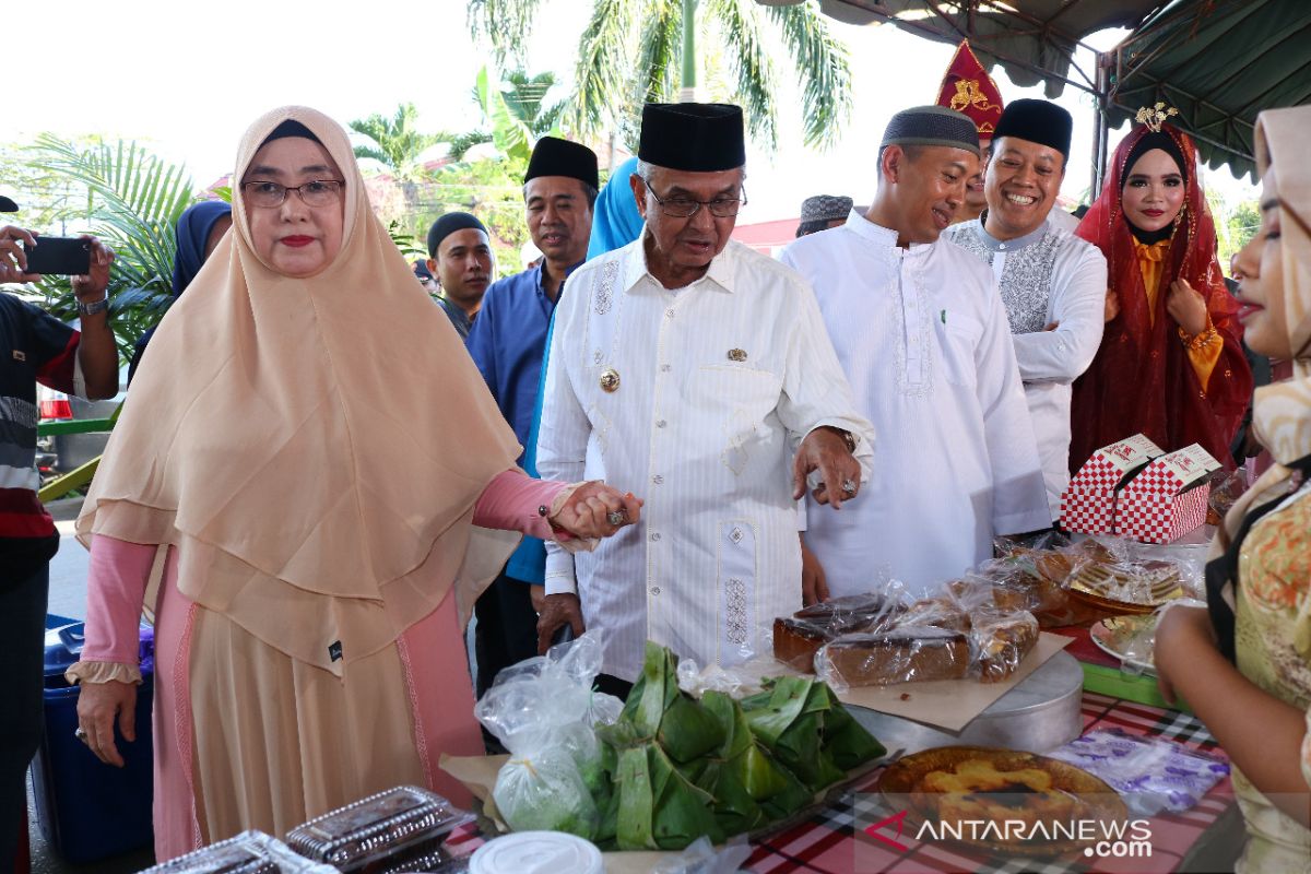 Bupati buka pasar wadai Ramadhan