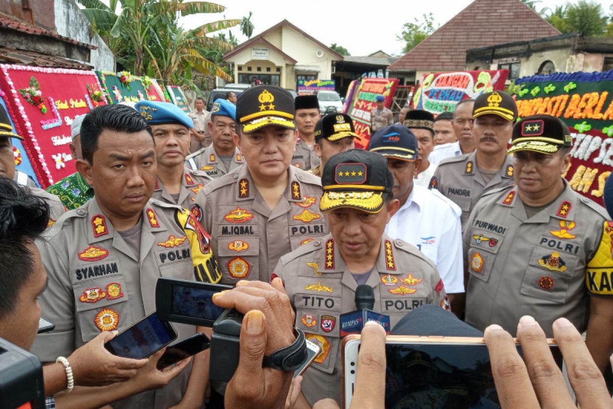 Kapolri serahkan 50 pucuk senjata api  genggam ke Polres Lampung Selatan