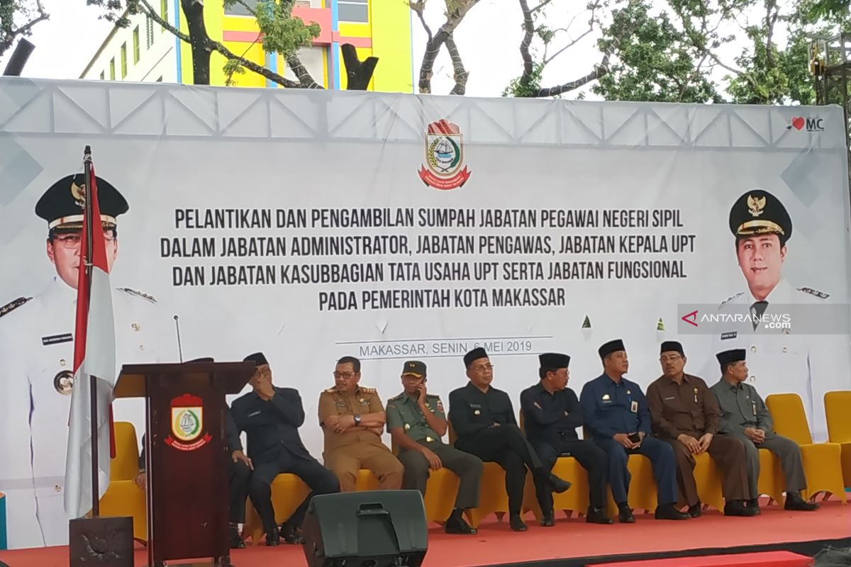 Sebelum jabatan berakhir, Wali Kota Makassar lantik 400 pejabat baru