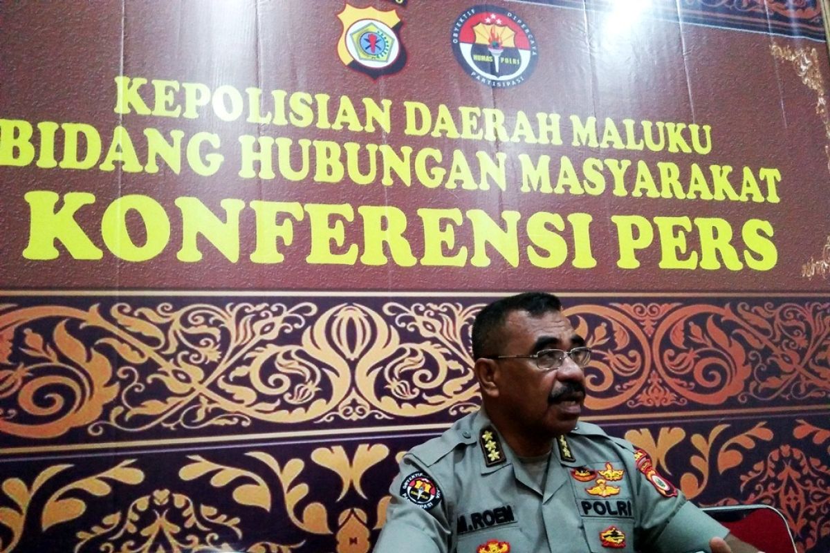 Berkas tiga tersangka kasus pengiriman merkuri ke Surabaya dinyatakan lengkap