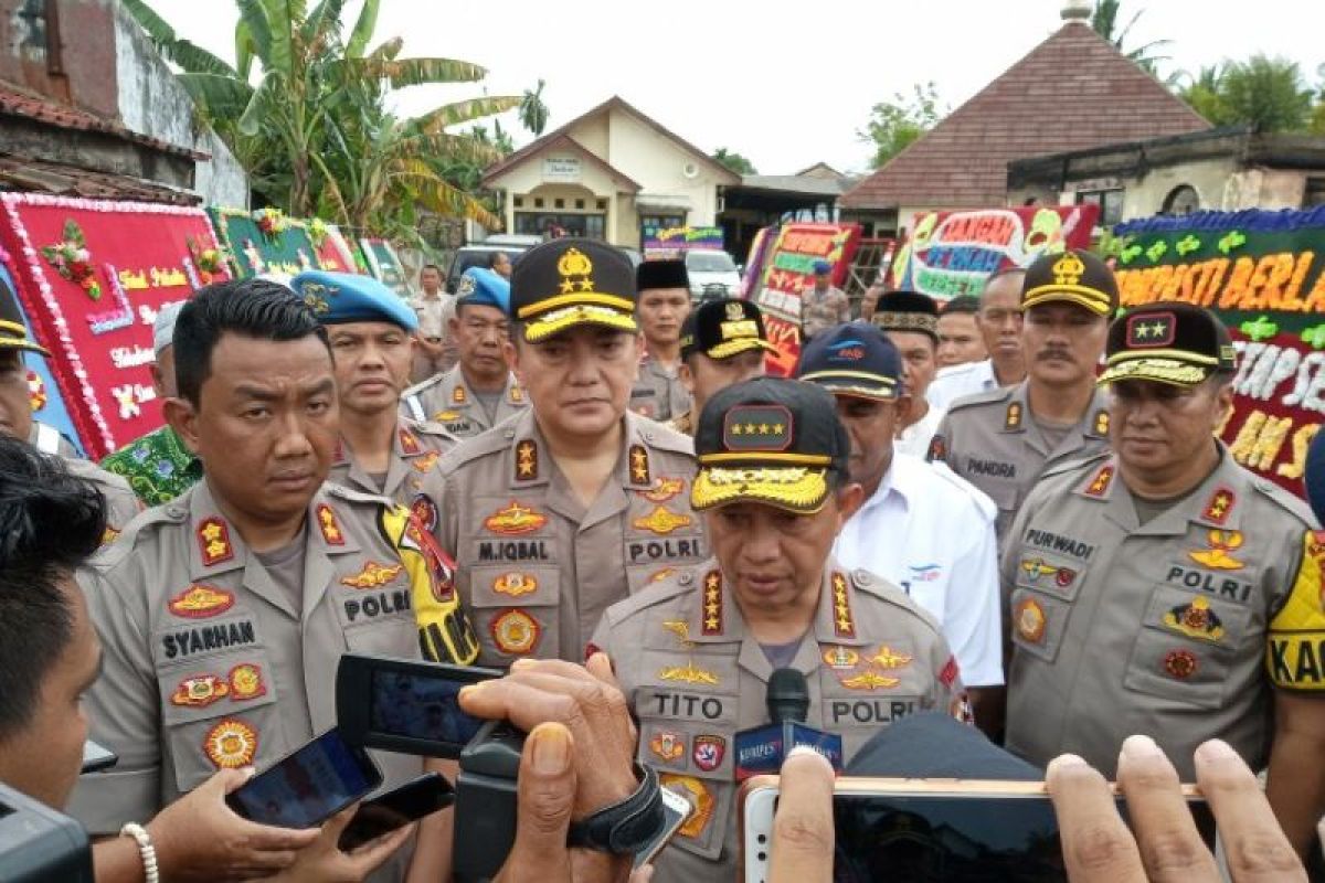 Kapolri serahkan bantuan senjata api untuk Polres Lampung Selatan