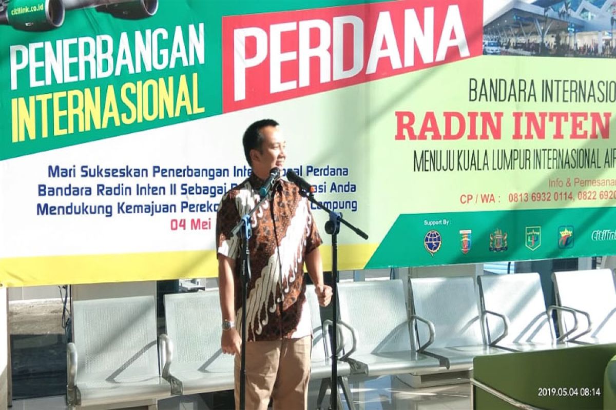 Ridho Ficardo Memimpin Penerbangan Perdana Internasional Lampung-Malaysia