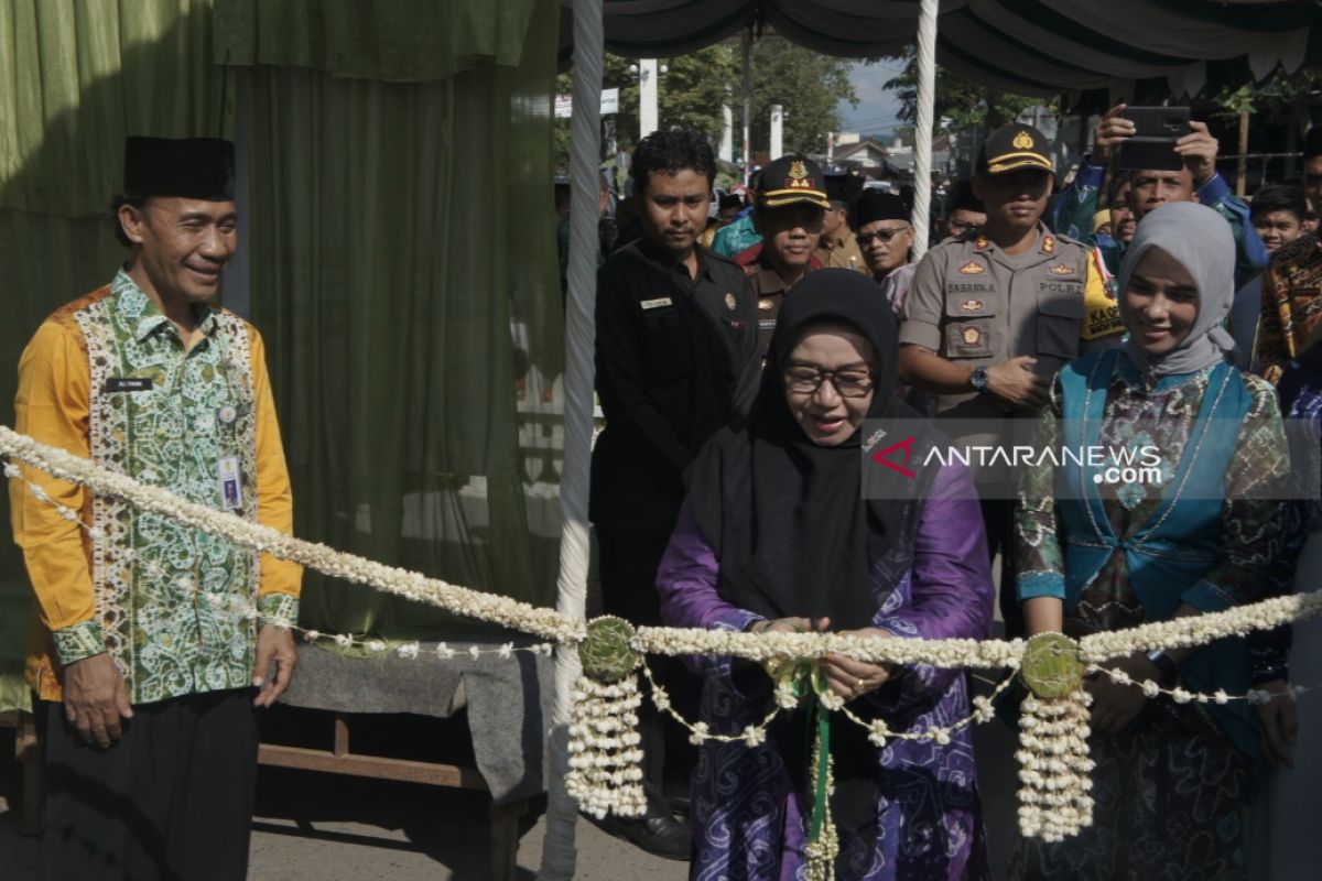 Pemkab HST sediakan 102 stand pasar Ramadhan