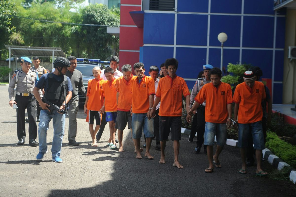 Polresta Palembang sebar foto tahanan yang masih kabur