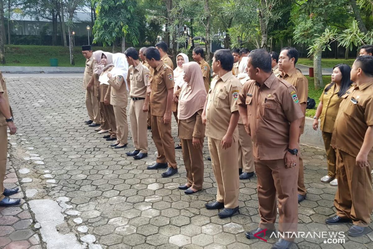 Pegawai Pemkab Purwakarta masuk lebih pagi selama Ramadhan