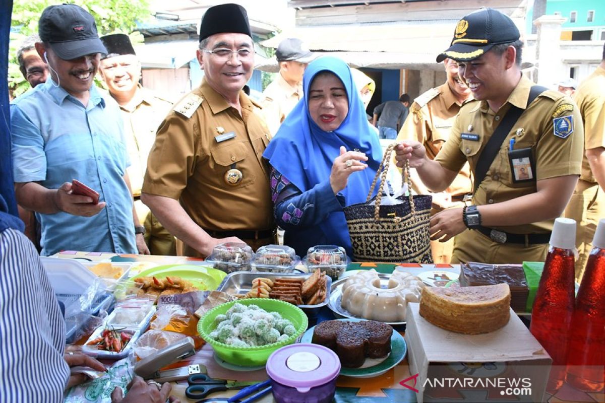 Bupati HSS ingatkan para pedagang kuliner mengolah makanan sehat dan aman