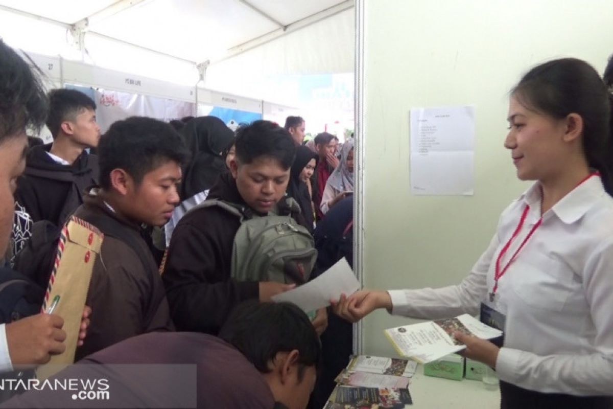 Kota  Sukabumi berlakukan upah sektoral  bidang perdagangan