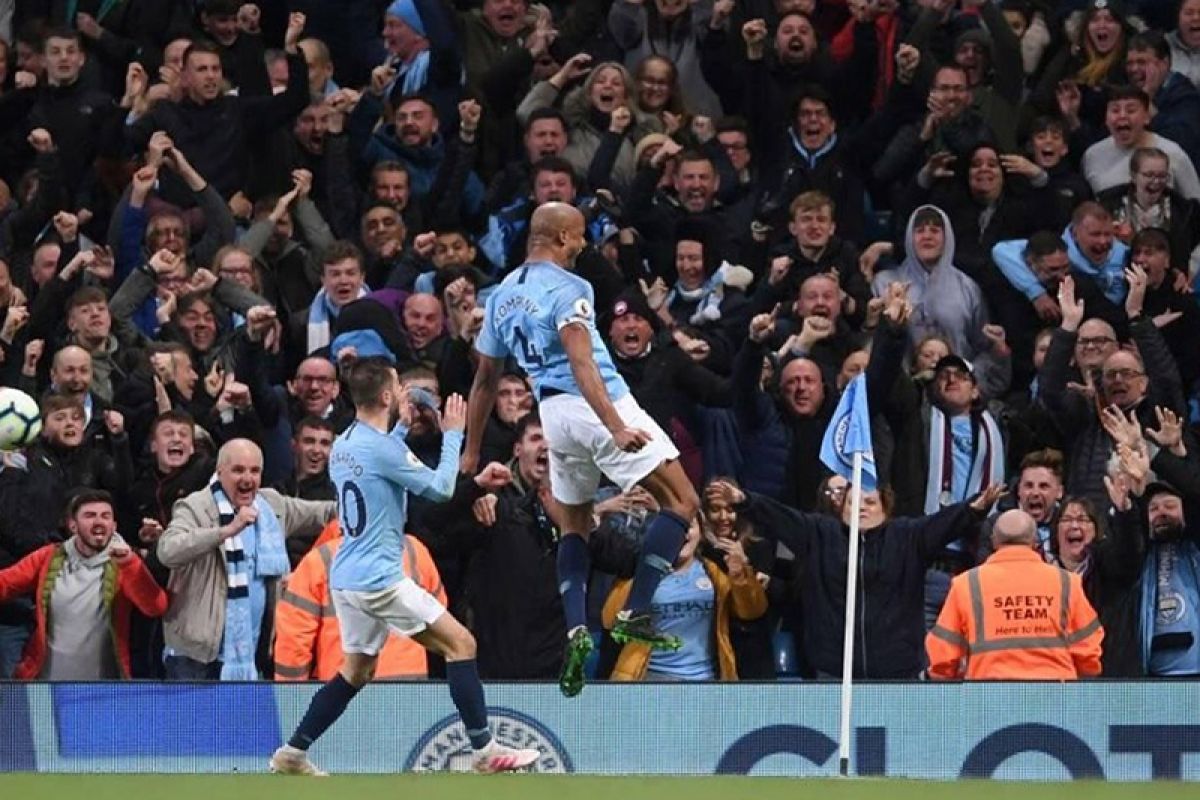 Kompany putuskan hengkang setelah cetak gol spektakuler ke gawang Leicester