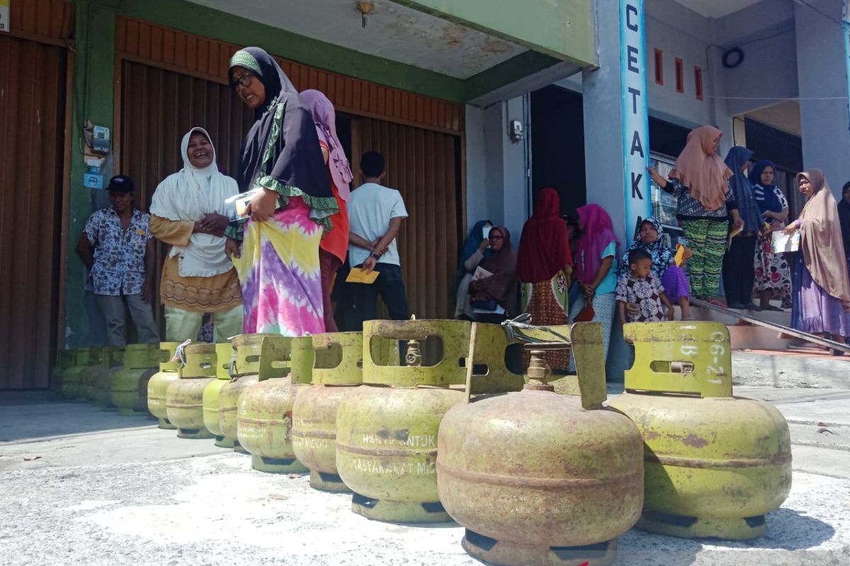 Pertamina diminta tertibkan penjual elpiji subsidi Rp60.000/tabung