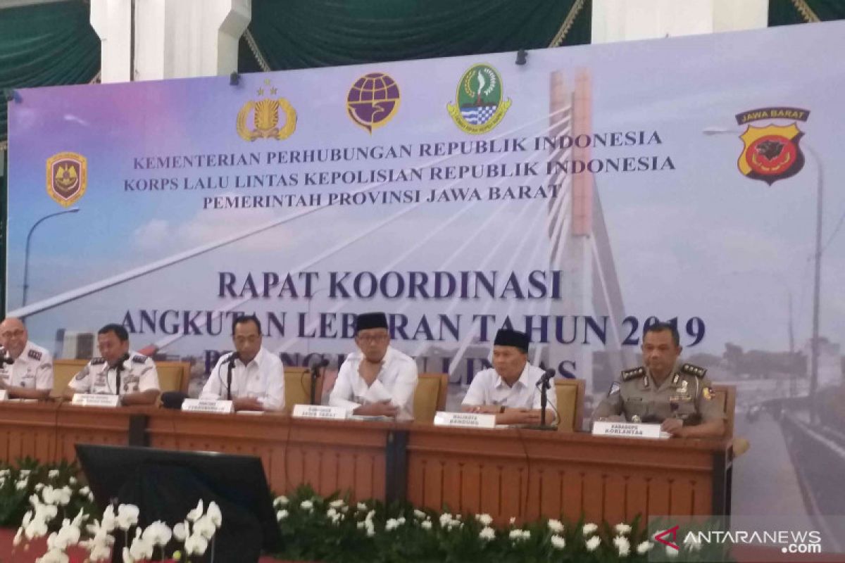 Ridwan Kamil minta kepastian pemberhentian Tol Japek