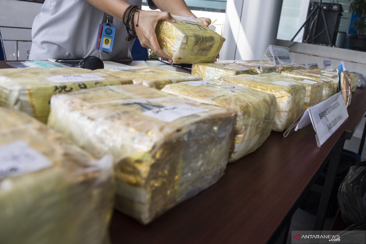 Polisi Labuhanbatu temukan 130 bal paket ganja siap edar di objek wisata air